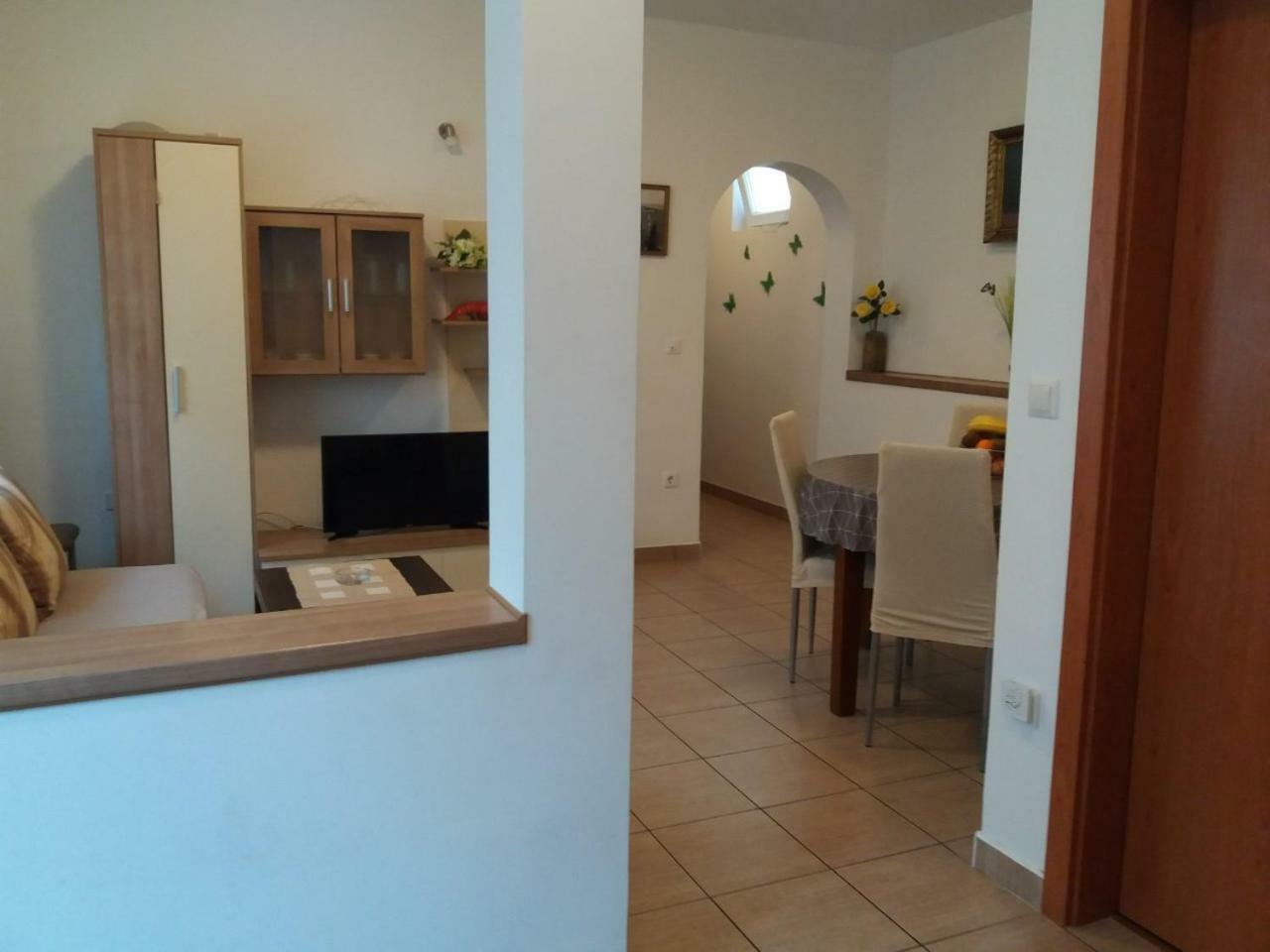 App Vito Apartment Selce Exterior photo
