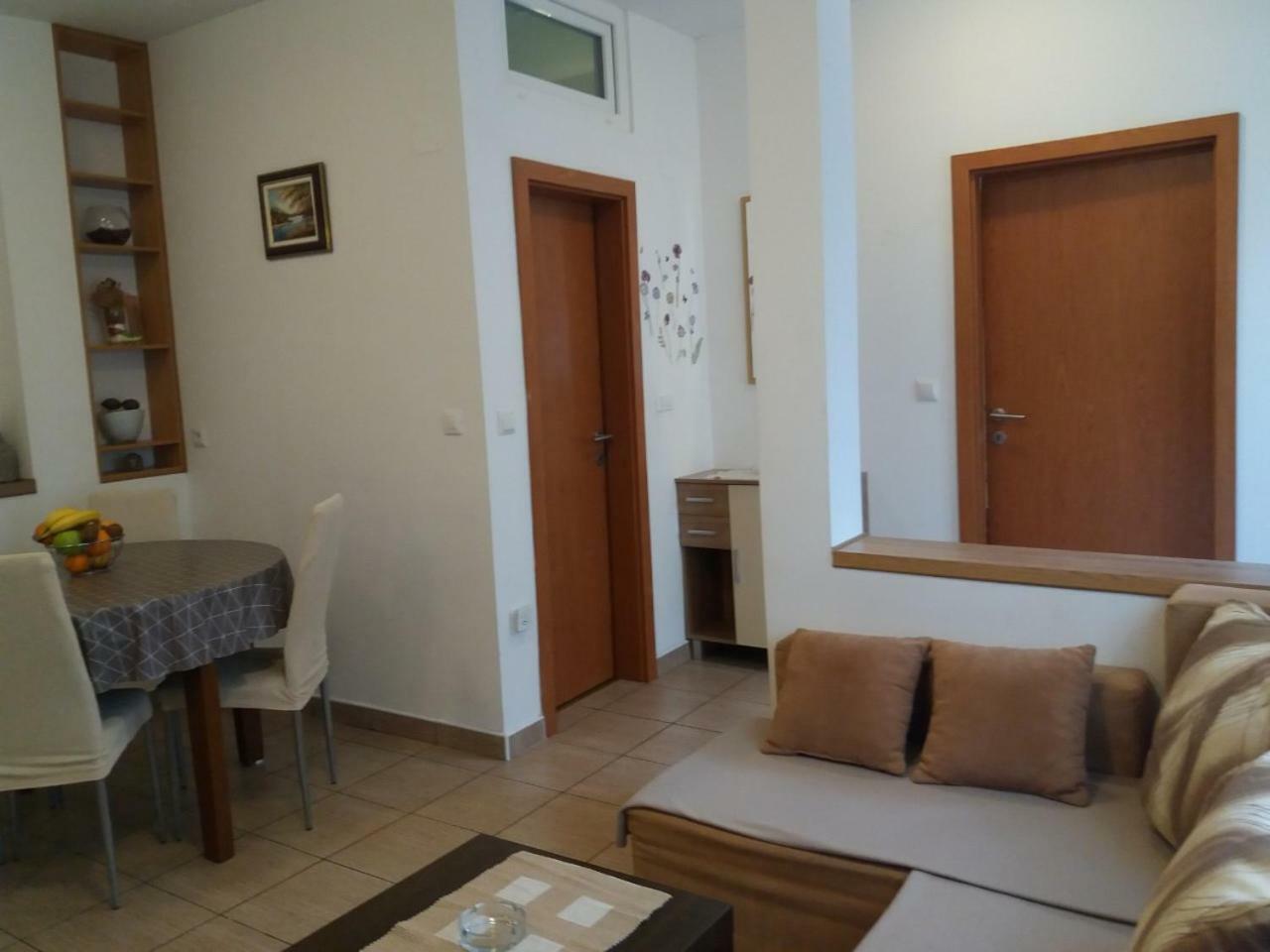 App Vito Apartment Selce Exterior photo